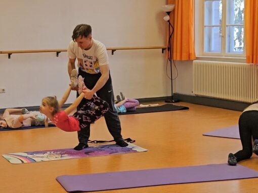 Акробатика 5-6 лет