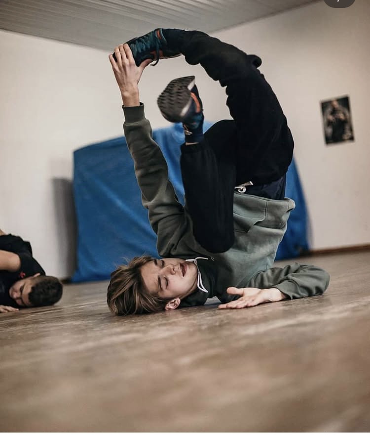 Breakdance 7–10 Jahre
